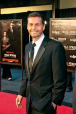 Кристиан Бэйх: 512x768 / 54 Кб