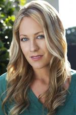 Лаура Бит Маклрой: 1365x2048 / 367 Кб