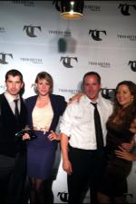 Эрин Хаммонд: 640x960 / 76 Кб