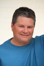 Тони Северио: 576x864 / 55 Кб