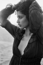 Каришма Ахлувалиа: 479x720 / 58 Кб