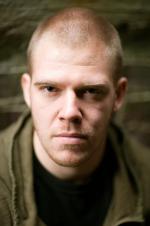 Робин Александр Коул: 1365x2048 / 244 Кб