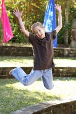 Николас Вульф: 640x960 / 121 Кб