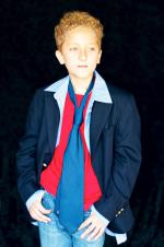 Николас Вульф: 1365x2048 / 370 Кб