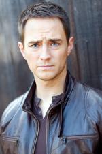 Джонотан Рут: 576x864 / 81 Кб