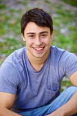 Пэриш Дилан: 1365x2048 / 344 Кб