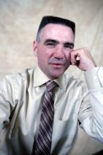 Роберт Хотален: 1365x2048 / 229 Кб