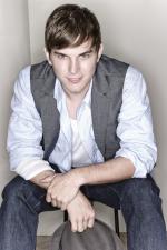 Пол Бекер: 500x750 / 75 Кб