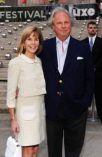 Грэйдон Картер: 261x400 / 23 Кб