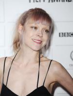 Антония Кэмпбелл-Хьюджес: 1559x2048 / 336 Кб