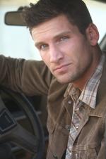 Райан Бигл : 593x890 / 75 Кб