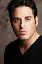 Джош Абрахам Уэббер: 1365x2048 / 242 Кб