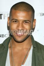 Джеффри Бауэр-Чепман: 396x594 / 38 Кб