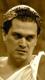 Винициус Махадо: 439x771 / 57 Кб