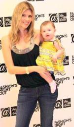 Карина Мишель: 234x398 / 23 Кб