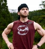 Ричард Джуллимо: 1853x2048 / 457 Кб