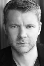 Кристофер Хатрэлл: 1373x2048 / 348 Кб