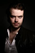 Даррил Кинселла: 640x960 / 51 Кб