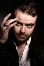 Даррил Кинселла: 640x960 / 73 Кб