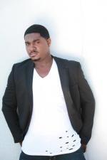 Джастин М. Бойд: 640x960 / 40 Кб