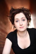 Джули Мейер: 648x972 / 63 Кб