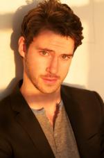 Кайл Патрик Бреннан: 518x785 / 47 Кб