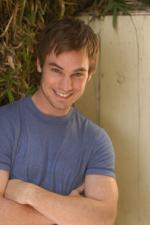 Десмонд Филлипс: 1337x2005 / 296 Кб