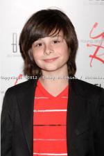 Робби Такер: 501x750 / 54 Кб