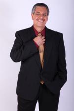 Джон Линдси: 1365x2048 / 128 Кб