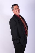 Джон Линдси: 1365x2048 / 127 Кб