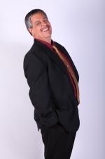 Джон Линдси: 1365x2048 / 124 Кб