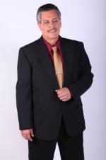 Джон Линдси: 1365x2048 / 150 Кб