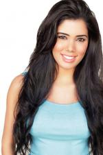 Лора Соарес: 426x640 / 45 Кб