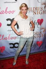 Джессика Кипер: 400x600 / 56 Кб