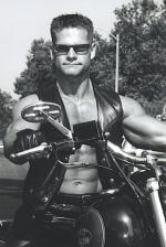 Брайан Грэхам: 322x480 / 41 Кб