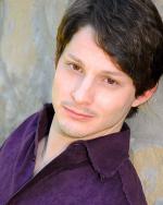 Стивен Броди: 480x600 / 57 Кб