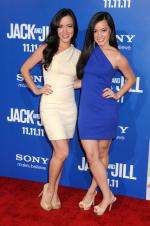 Келли Кокрелл: 1365x2048 / 438 Кб