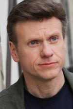 Пол Ди Морган: 400x600 / 45 Кб