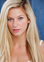 Эмили Пельз: 500x700 / 65 Кб