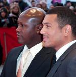 Мизинга Мвинга: 378x383 / 29 Кб