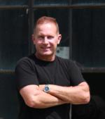 Майк Уолкер: 1152x1296 / 88 Кб