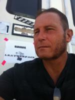 Майк Уолкер: 480x640 / 41 Кб