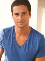 Дж.Р. Рамирез: 1501x2048 / 390 Кб