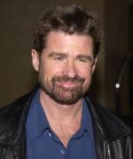 Трит Уильямс: 337x400 / 23 Кб