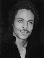 Леон Айзэк Кеннеди: 1575x2048 / 360 Кб