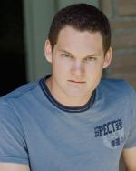 Уэйн Далглиш: 1639x2048 / 232 Кб