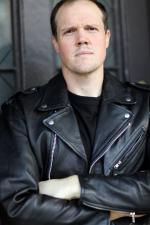 Дастан Костин: 320x480 / 28 Кб