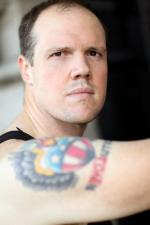 Дастан Костин: 320x480 / 20 Кб