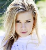 Ариана Мадикс: 607x655 / 76 Кб