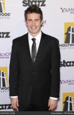 Тайлер Лэнгдон: 400x620 / 30 Кб